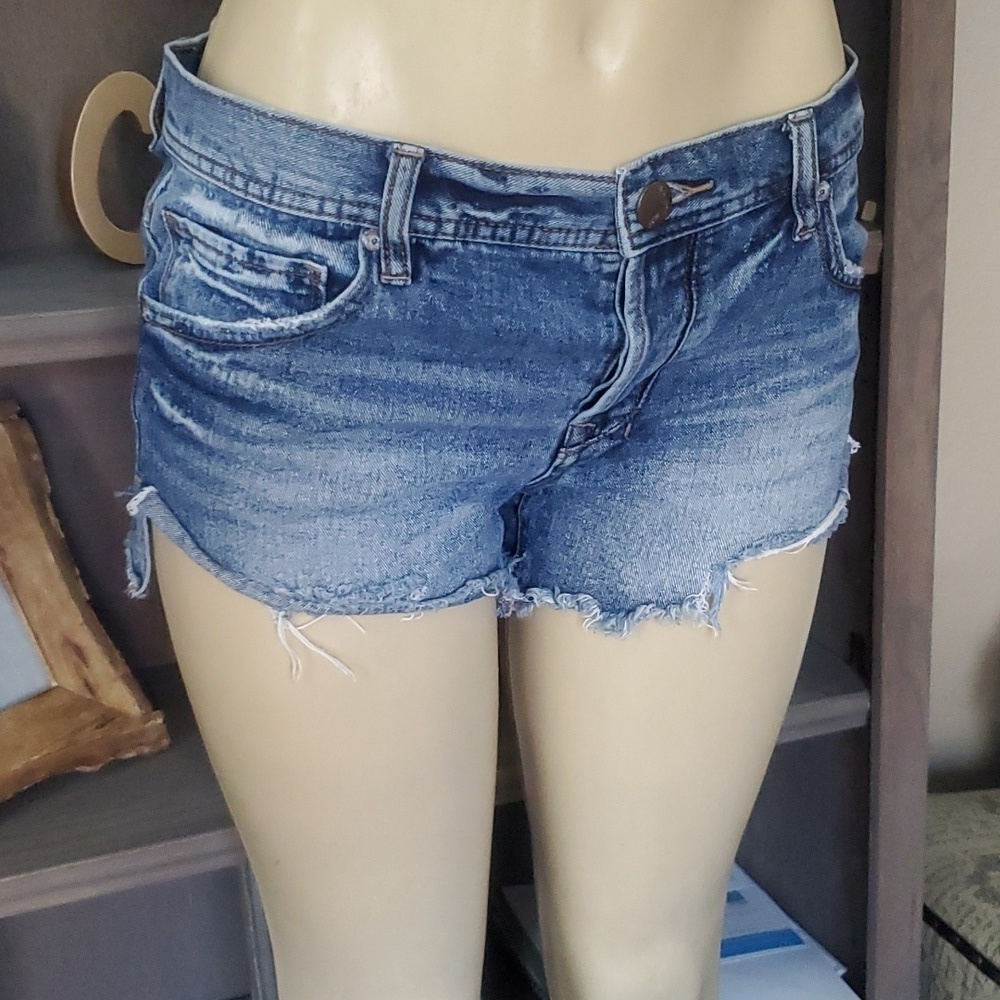 Free People medium wash cut off jeans size 27 cotton